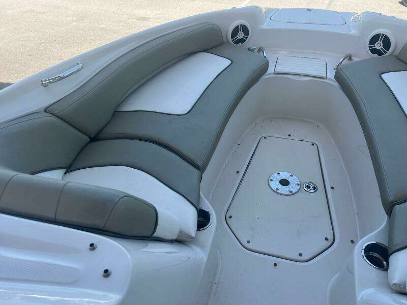 Doc Sew Fine 26ft Sea Ray Yacht For Sale