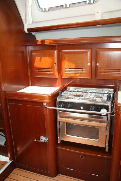 37ft Beneteau Yacht For Sale