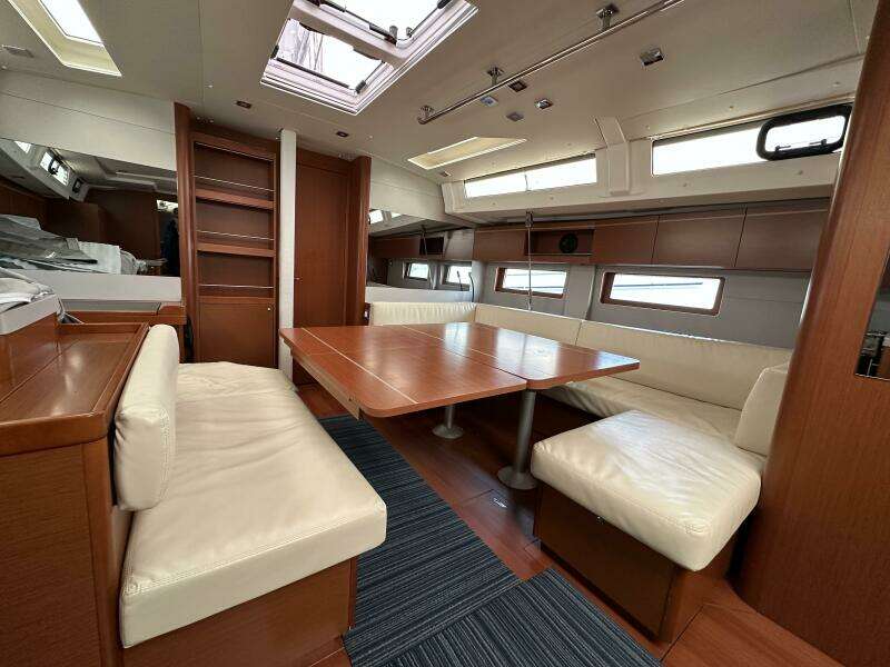 VITAE MAGNA 51ft Beneteau Yacht For Sale