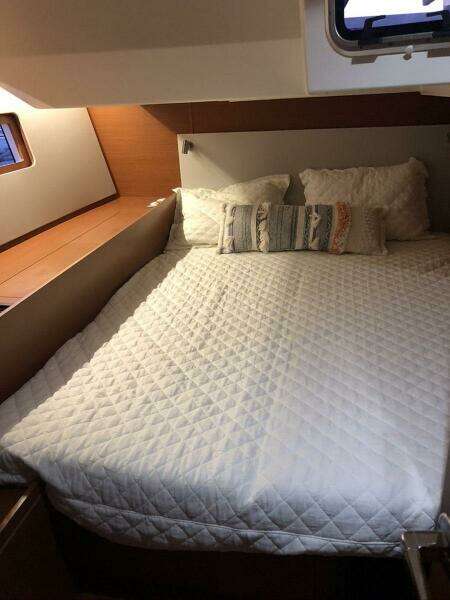 VITAE MAGNA 51ft Beneteau Yacht For Sale