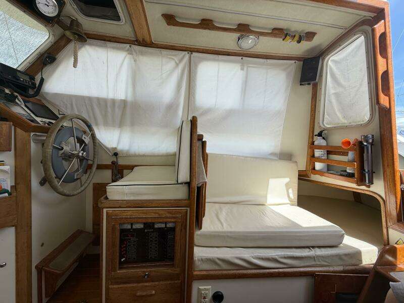 Oh Kay Getaway 32ft Pacific Seacraft Yacht For Sale