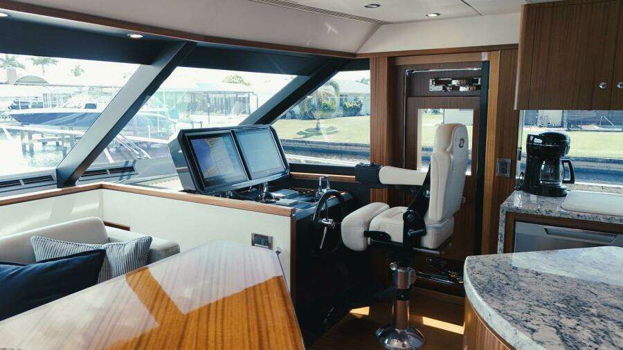 Psyche 72ft Ocean Alexander Yacht For Sale