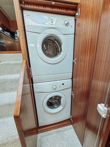Psyche 72ft Ocean Alexander Yacht For Sale