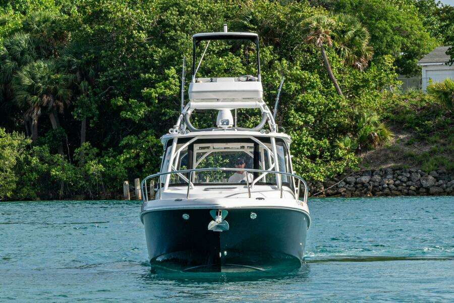 KIRBY 107 35ft Everglades Yacht For Sale