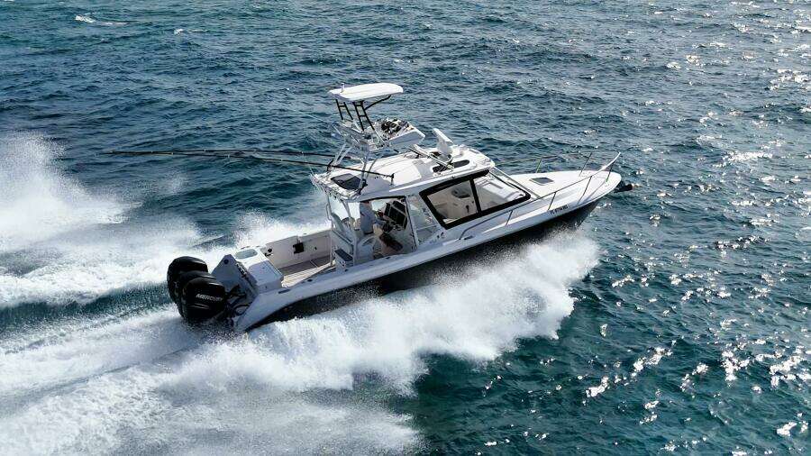 KIRBY 107 35ft Everglades Yacht For Sale