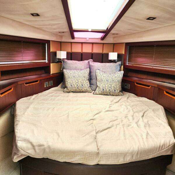 43ft Galeon Yacht For Sale