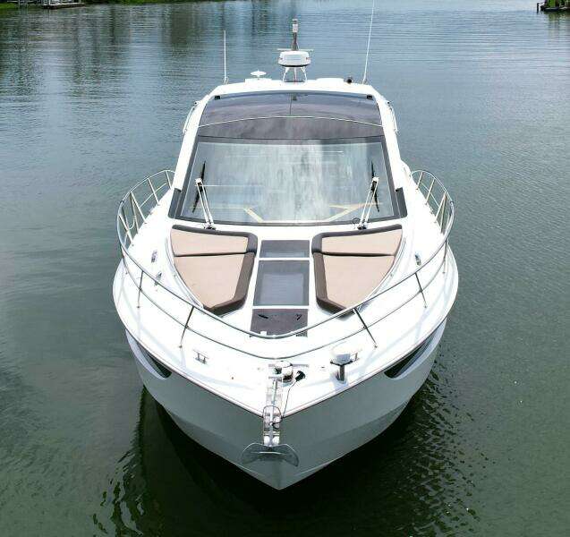 43ft Galeon Yacht For Sale