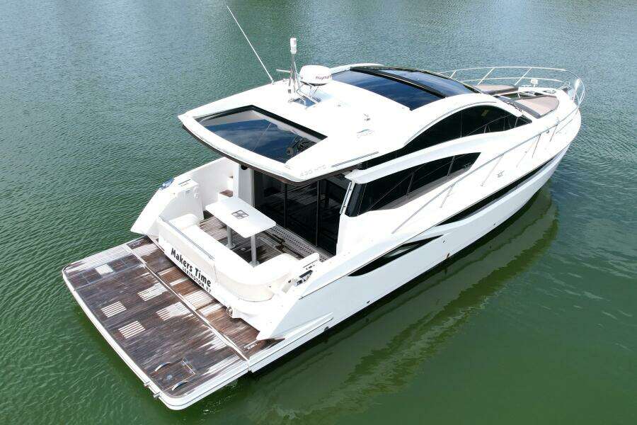 43ft Galeon Yacht For Sale