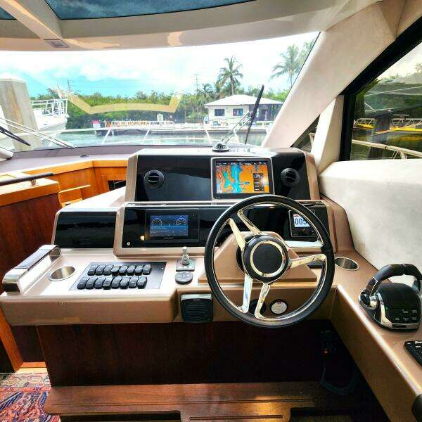 43ft Galeon Yacht For Sale