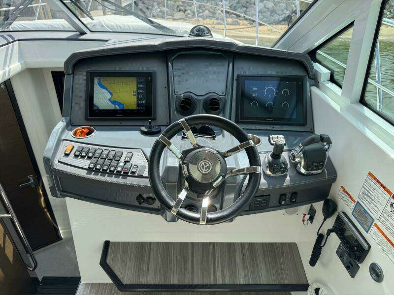 45ft Cruisers Yachts Yacht For Sale