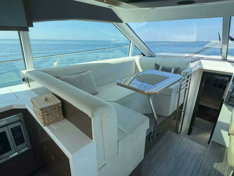 45ft Cruisers Yachts Yacht For Sale