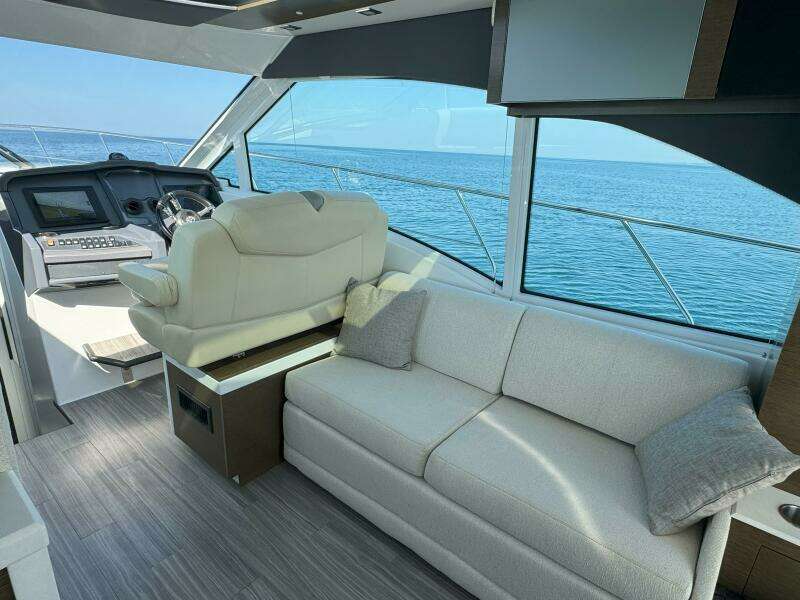 45ft Cruisers Yachts Yacht For Sale