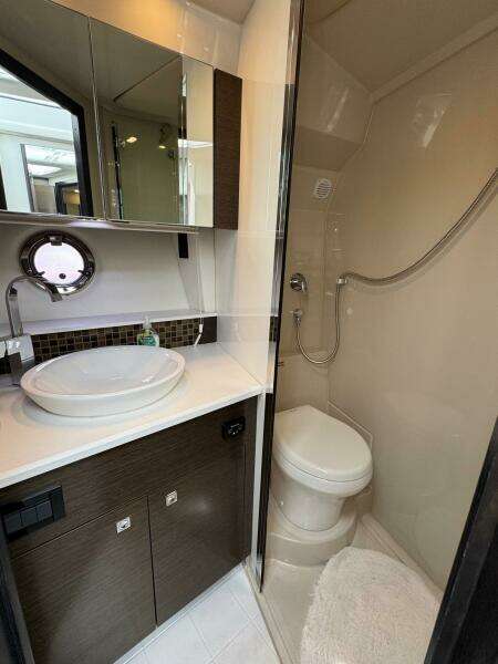45ft Cruisers Yachts Yacht For Sale