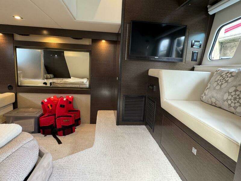 45ft Cruisers Yachts Yacht For Sale