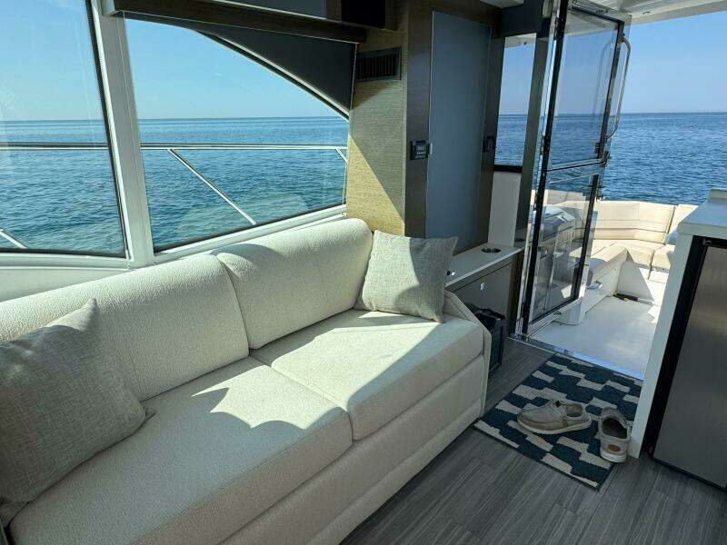 45ft Cruisers Yachts Yacht For Sale