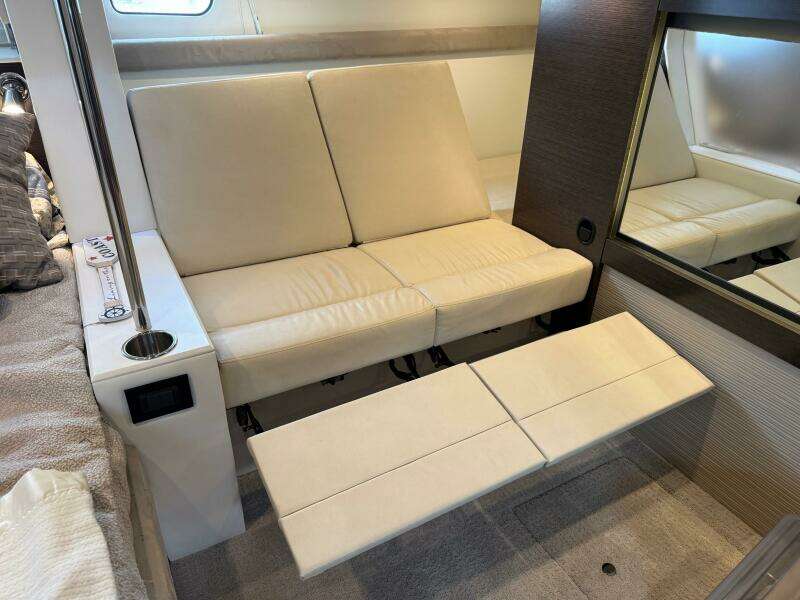 45ft Cruisers Yachts Yacht For Sale