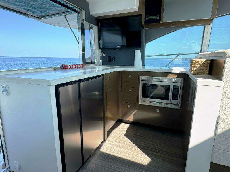 45ft Cruisers Yachts Yacht For Sale