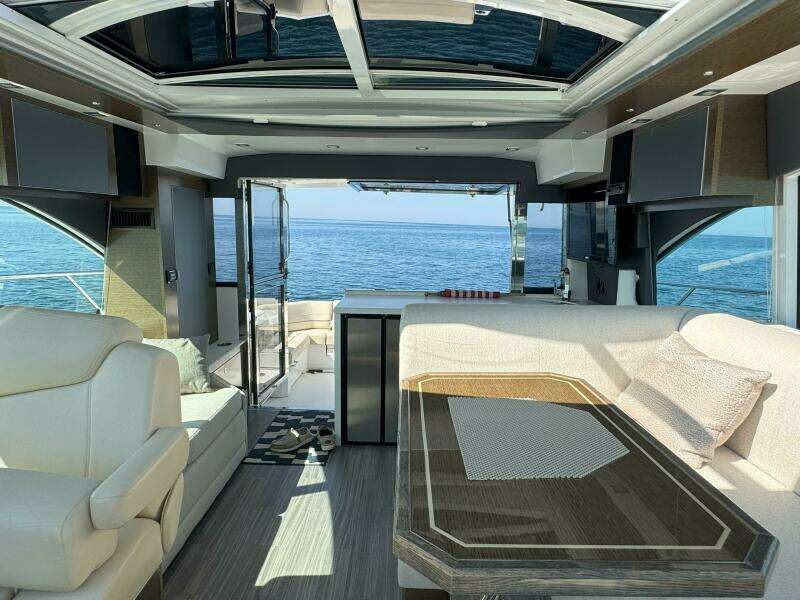 45ft Cruisers Yachts Yacht For Sale