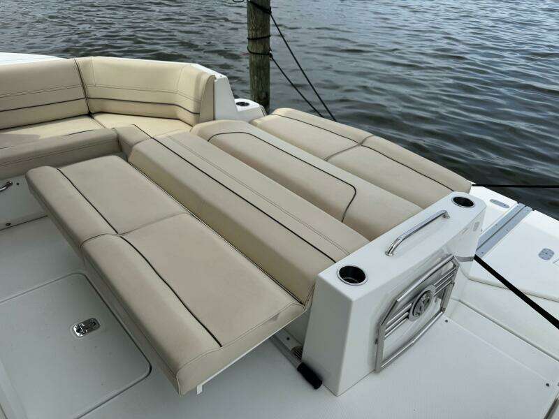 45ft Cruisers Yachts Yacht For Sale