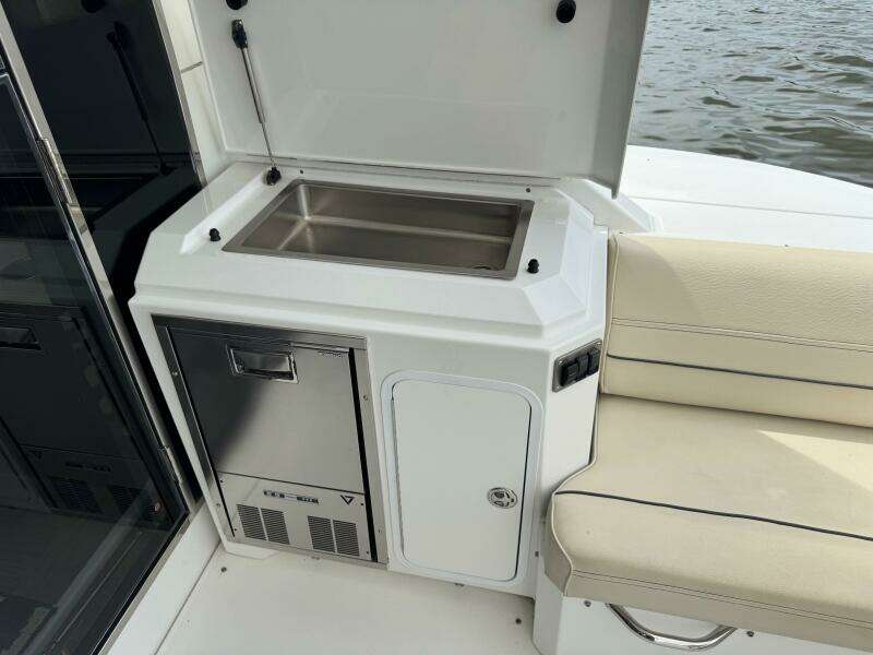 45ft Cruisers Yachts Yacht For Sale
