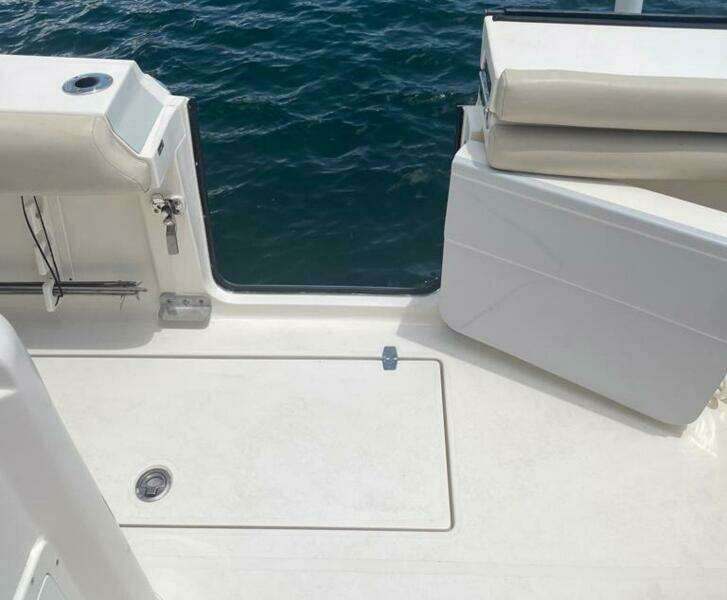 CONCHY JOE 34ft Cobia Yacht For Sale