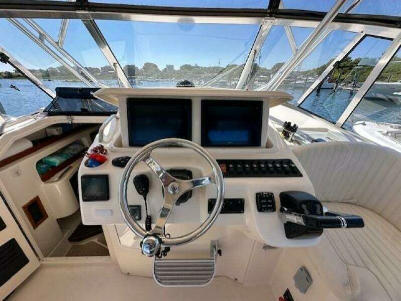 33ft Grady White Yacht For Sale