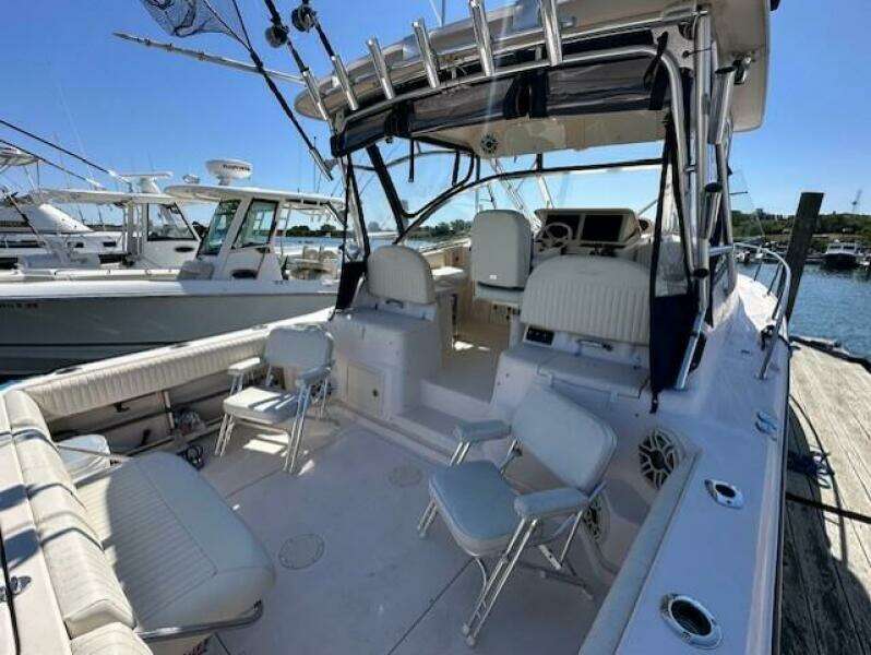 33ft Grady White Yacht For Sale