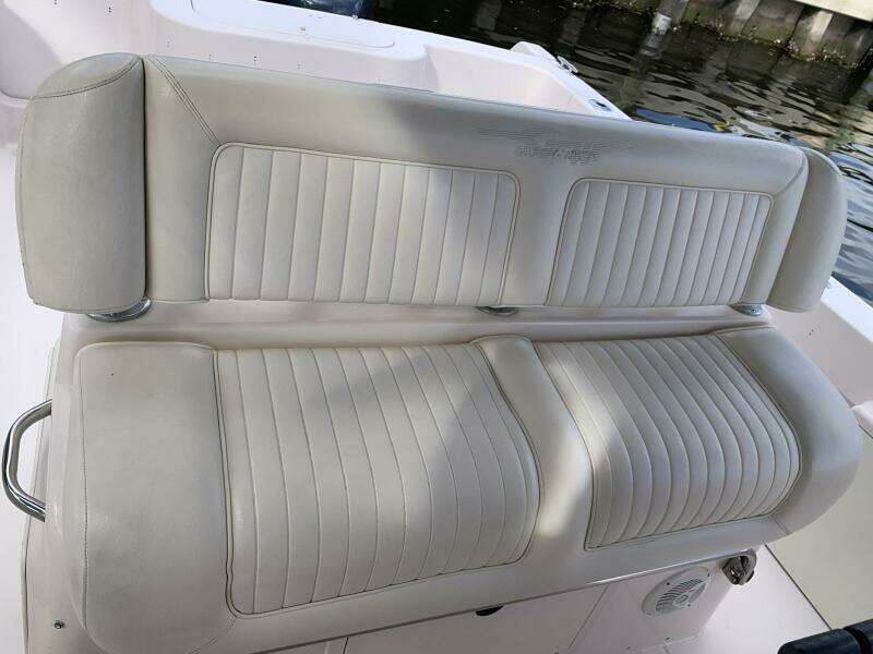 Sweet Success 30ft Grady White Yacht For Sale