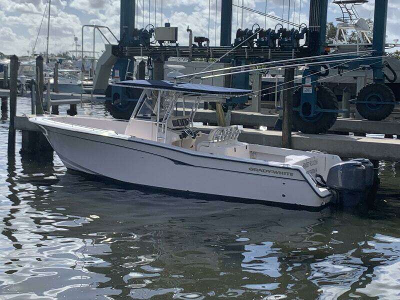 Sweet Success 30ft Grady White Yacht For Sale