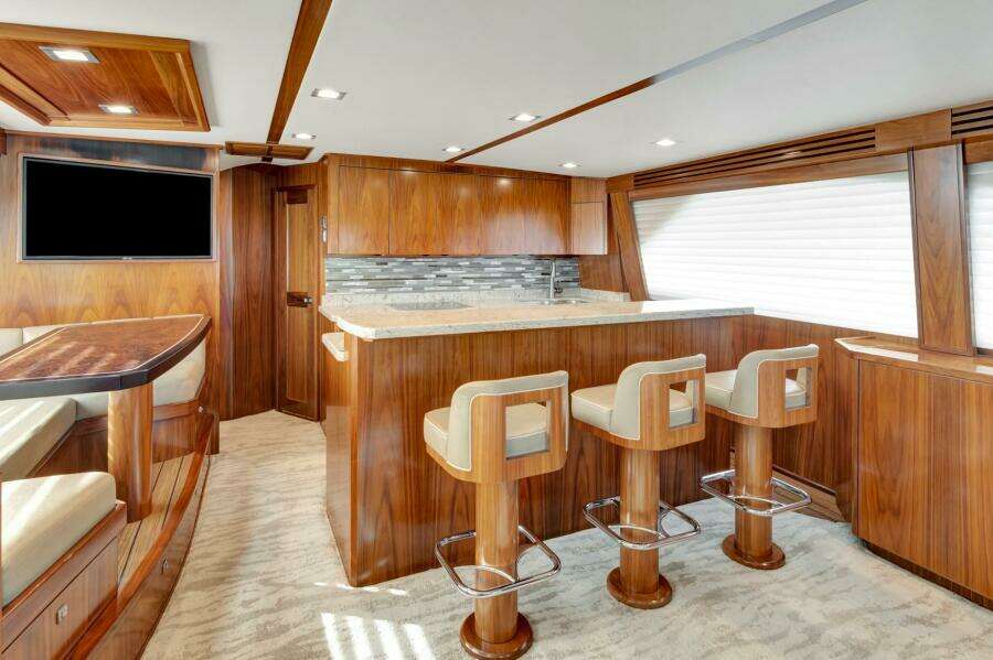 2019 Viking 68 CNV 