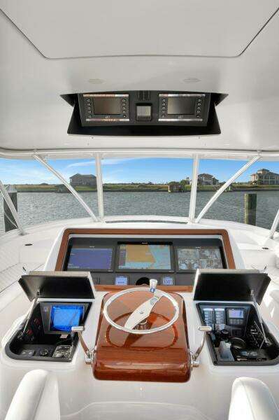 2019 Viking 68 CNV 
