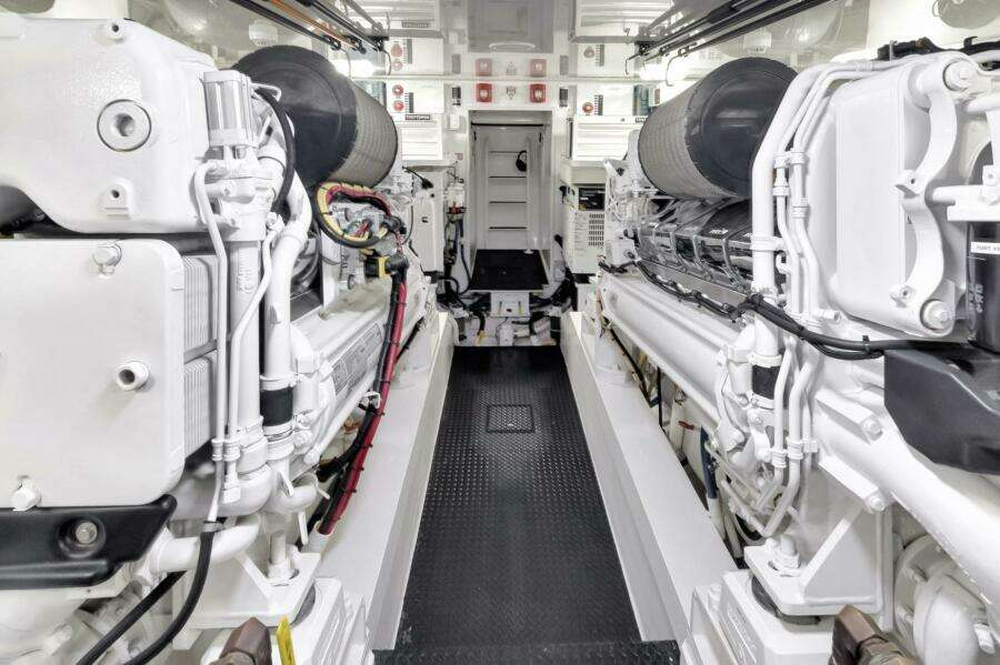 2019 Viking 68 CNV 