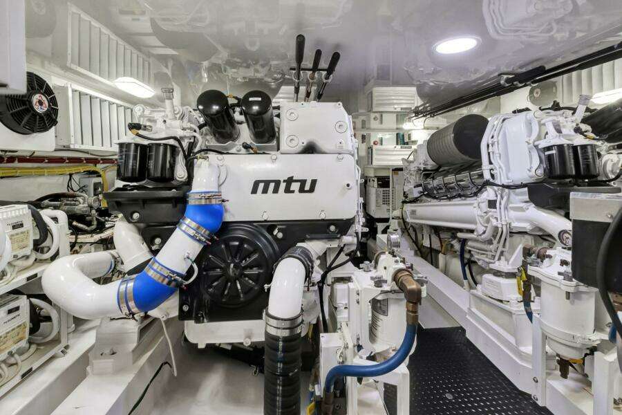 2019 Viking 68 CNV 