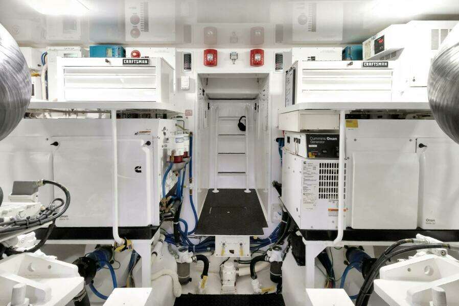 2019 Viking 68 CNV 