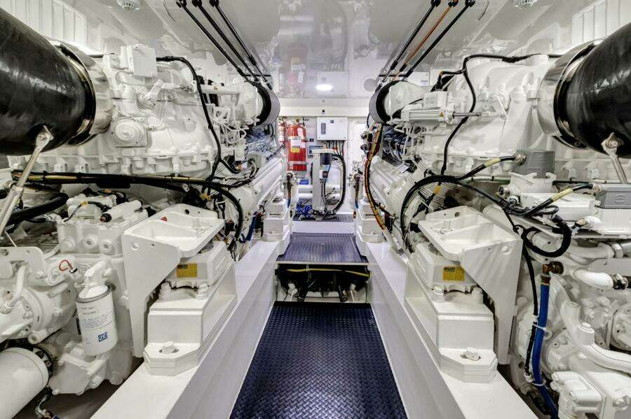 2019 Viking 68 CNV 