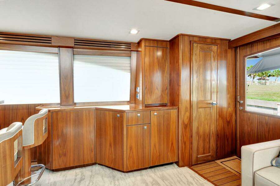 2019 Viking 68 CNV 