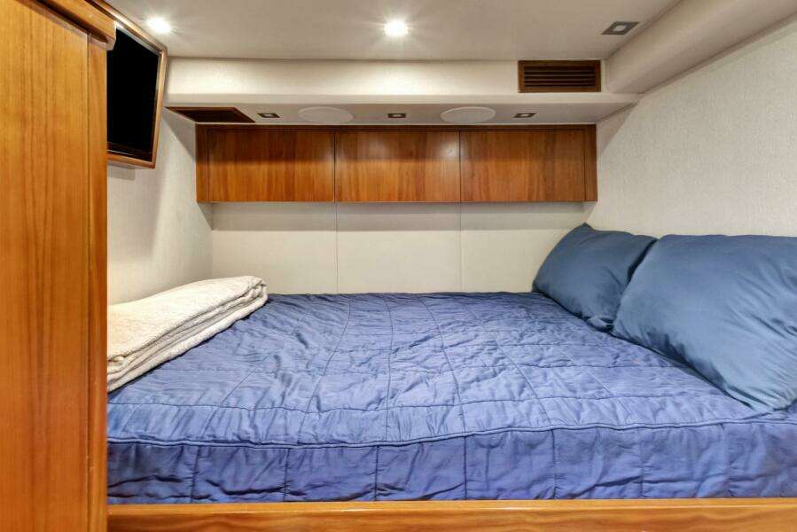 2019 Viking 68 CNV 