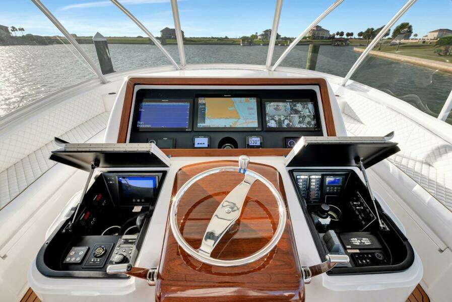 2019 Viking 68 CNV 