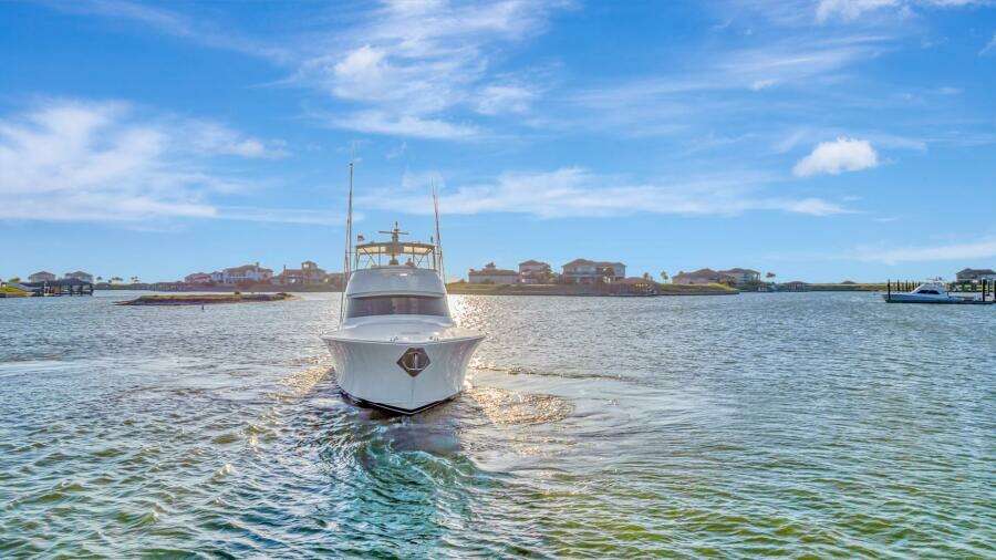 2019 Viking 68 CNV 