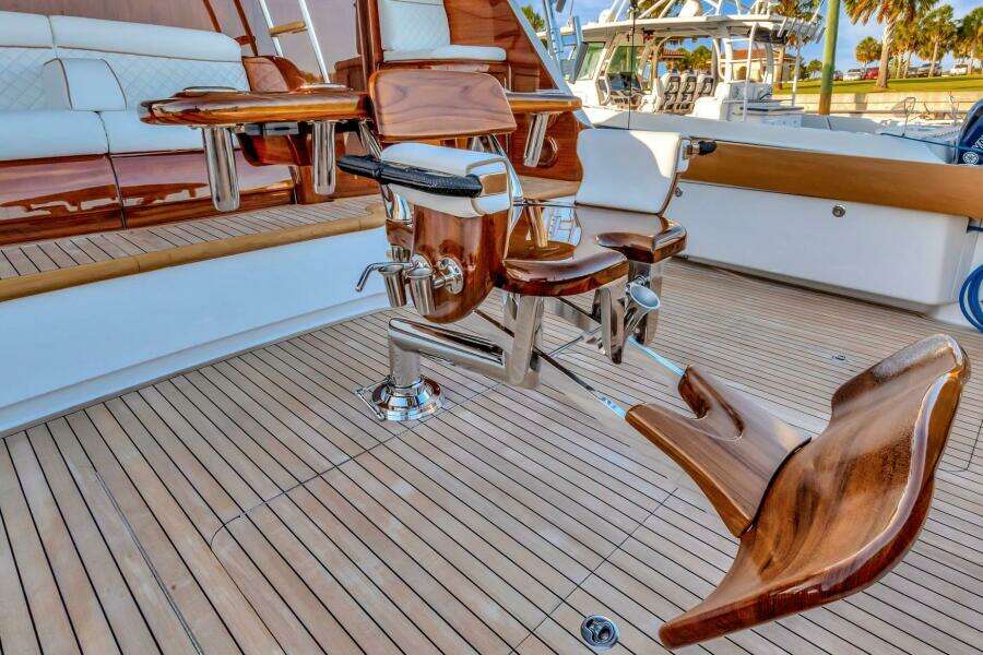 2019 Viking 68 CNV 