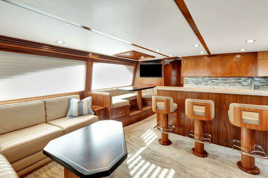 2019 Viking 68 CNV 