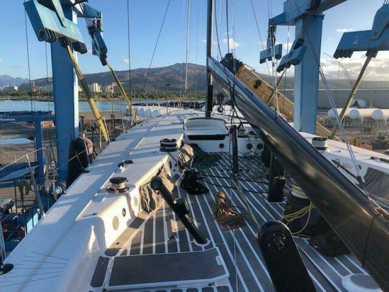 72ft New England Boatworks Yacht For Sale