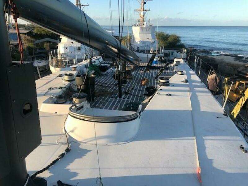 72ft New England Boatworks Yacht For Sale