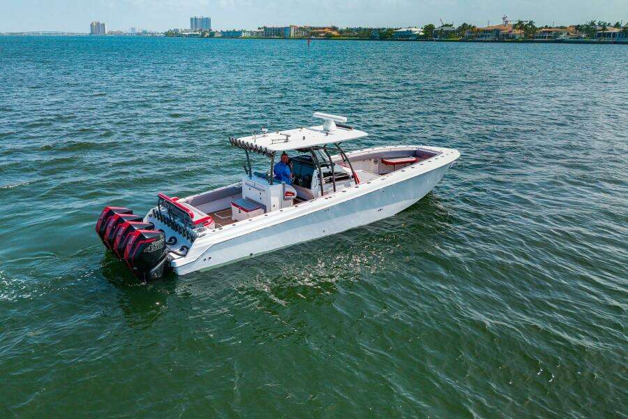 Starboard Aft Profile Starboard Aft Profile