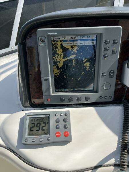 42ft Sea Ray Yacht For Sale