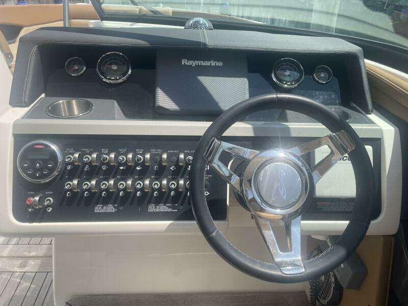 35ft Sea Ray Yacht For Sale