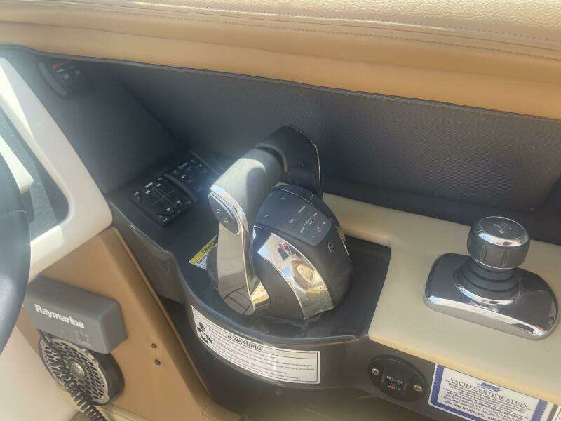 35ft Sea Ray Yacht For Sale