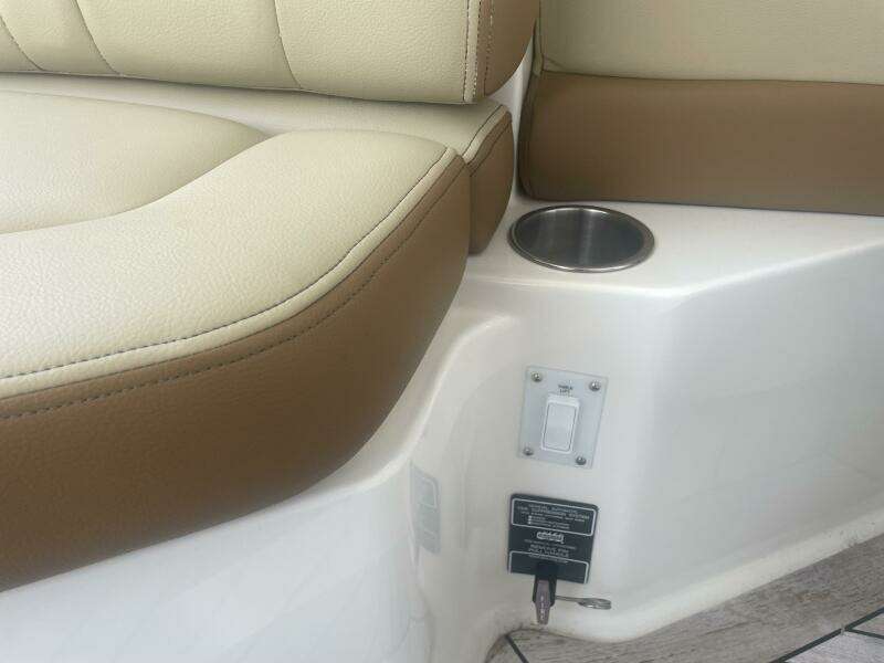 35ft Sea Ray Yacht For Sale