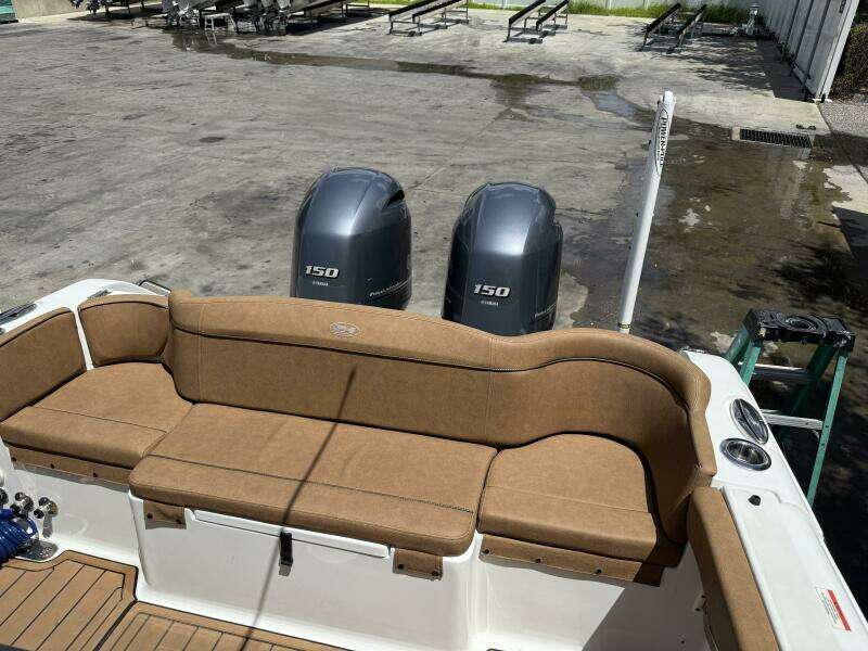 26ft Sea Hunt Yacht For Sale