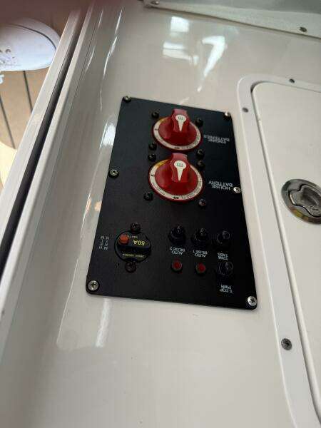 26ft Sea Hunt Yacht For Sale